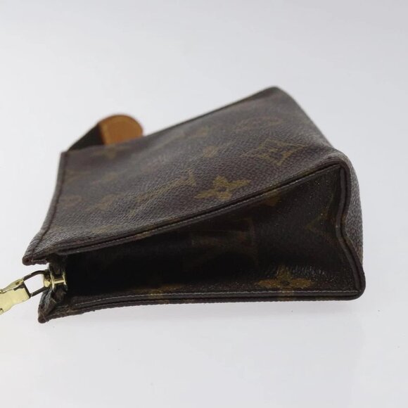 LOUIS VUITTON Monogram Poche Toilette 15 Pouch LV - Picture 4 of 14
